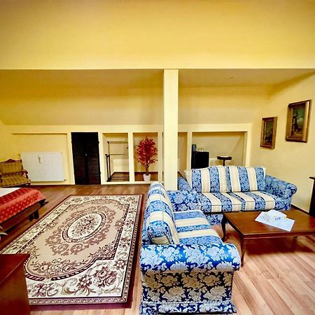 Casa Republicii Hotel Brasov Ngoại thất bức ảnh